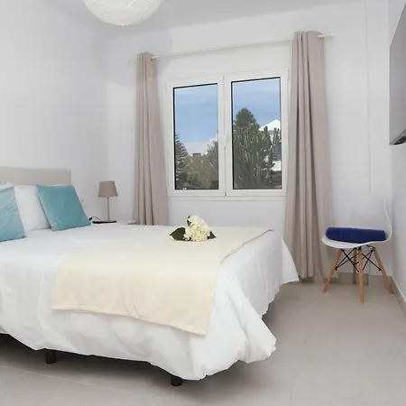 The Ocean View Senator Modern Апартаменты